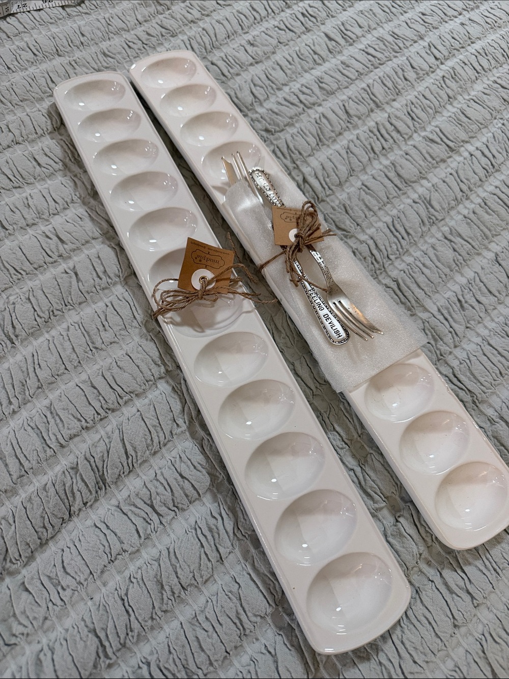 Mud Pie Ceramic Egg Serving Tray Set- White-NWT